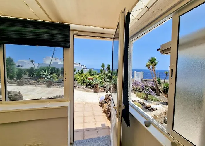 Casa Blanca Sea View *